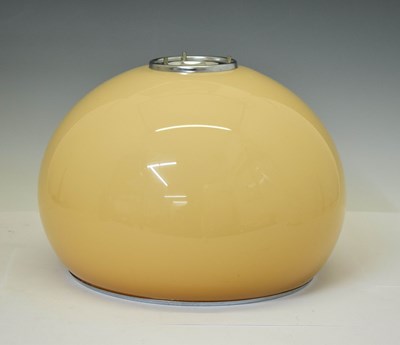 Lot 357 - Harvey Guzzini (Italian, 1929-2020) attr. - Lightshade