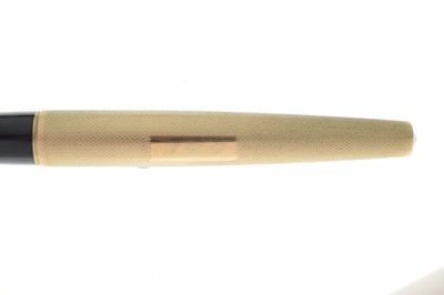 Lot 164 - Parker '61' 9ct gold cased fountain pen
