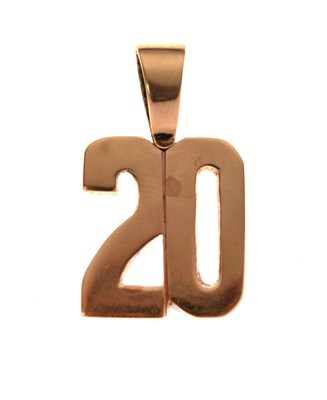 Lot 68 - Yellow metal pendant in the form of '20'
