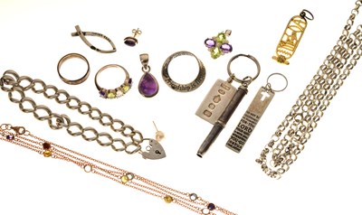 Lot 141 - Small group of silver and other jewellery