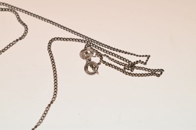 Lot 92 - Diamond cluster 9ct white gold pendant and an 18ct white gold chain