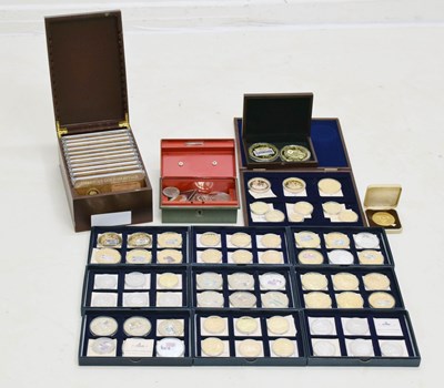 Lot 247 - Quantity of commemorative and special issue coins