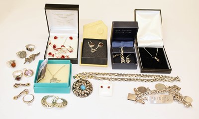 Lot 132 - Quantity of silver and white metal jewellery, etc