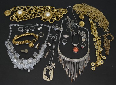 Lot 136 - Quantity of silver jewellery and costume jewellery