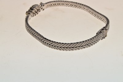 Lot 106 - Diamond bracelet