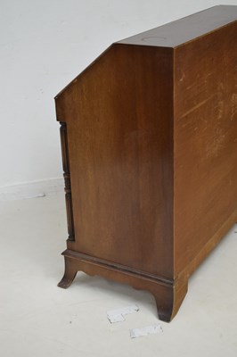 Lot 537 - Reproduction mahogany bureau