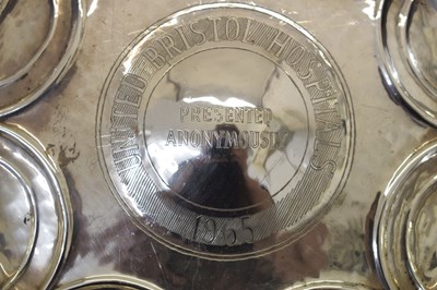 Lot 95 - Suite of three Edward VII silver pedestal bowls