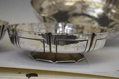 Lot 95 - Suite of three Edward VII silver pedestal bowls