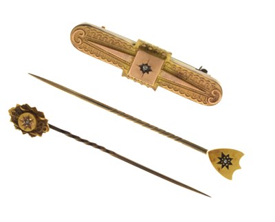 Lot 51 - Victorian 9ct gold bar brooch and two stick pins