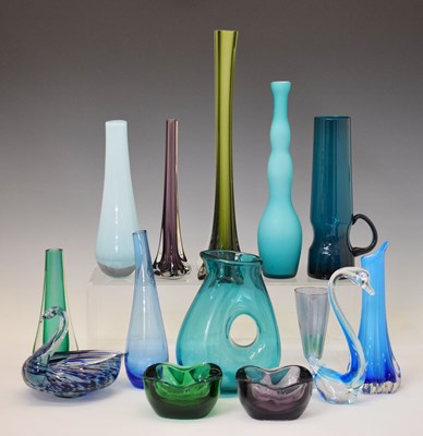 Lot 287 - Collection of mid century and later art glass, etc