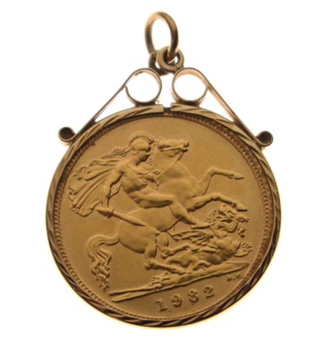 Lot 175 - Elizabeth II gold half sovereign, 1982, in yellow metal mount
