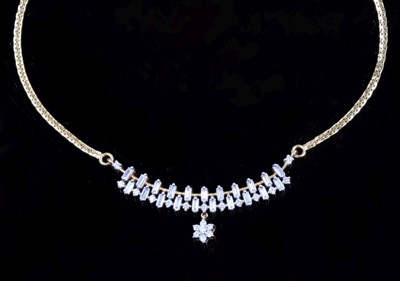 Lot 52 - Diamond necklace
