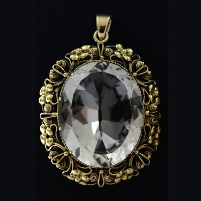 Lot 25 - 19th century cannetille rock crystal pendant