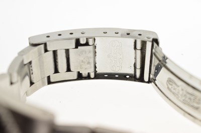Lot 53 - Rolex – Rare ‘Double-Red’ Sea-Dweller Submariner 2000 bracelet watch, ref. 1665