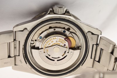 Lot 53 - Rolex – Rare ‘Double-Red’ Sea-Dweller Submariner 2000 bracelet watch, ref. 1665