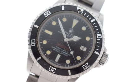 Lot 53 - Rolex – Rare ‘Double-Red’ Sea-Dweller Submariner 2000 bracelet watch, ref. 1665