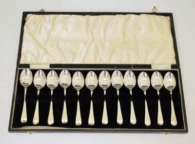 Lot 147 - Set of twelve George VI silver Old English pattern teaspoons
