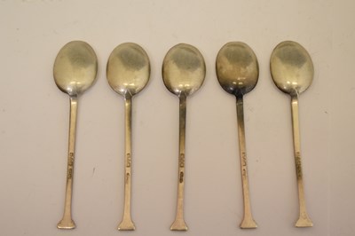 Lot 159 - Elizabeth II silver stand with handkerchief glass vase, and five silver teaspoons