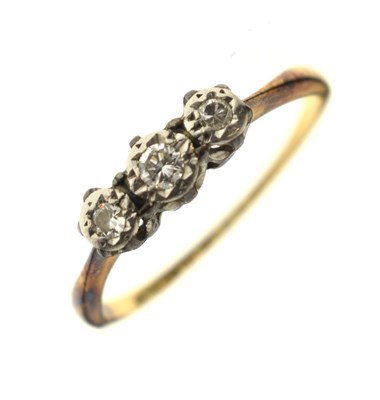 Lot 9 - Diamond three-stone ring, illusion set