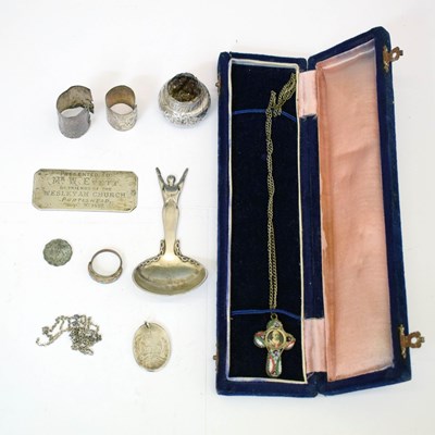 Lot 138 - Collection of silver and white-metal items to include a Norwegian Norge 1945 Liberation Spoon