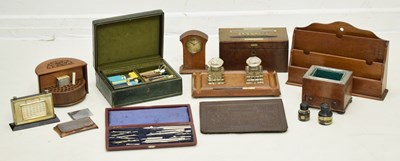 Lot 226 - Collection of desk and writing related items