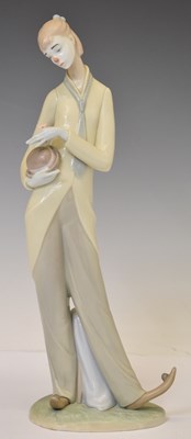 Lot 331 - Lladro - 'Romantic Clown' (8055)