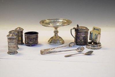 Lot 137 - Collection of small silver