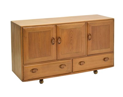 Lot 474 - Ercol - Windsor elm sideboard