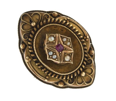 Lot 58 - Victorian ruby and pearl yellow metal mourning brooch