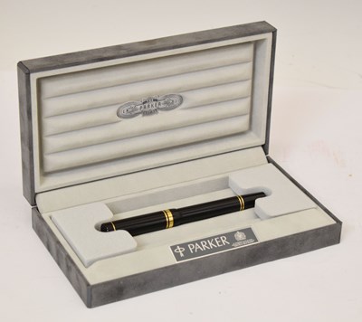 Lot 211 - Parker 'The Dufold' black fountain pen