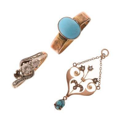 Lot 34 - Late Victorian turquoise cabochon 9ct gold ring, etc (3)