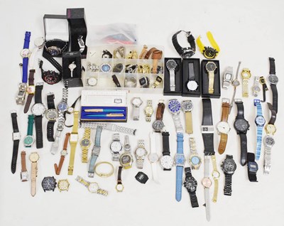 Lot 183 - Large collection of fashion/dress watches