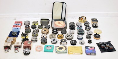 Lot 330 - A collection of modern fishing reels etc