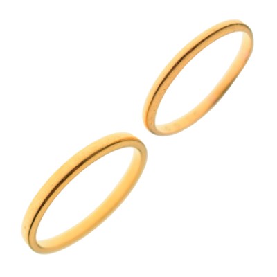 Lot 59 - Two 22ct gold wedding bands