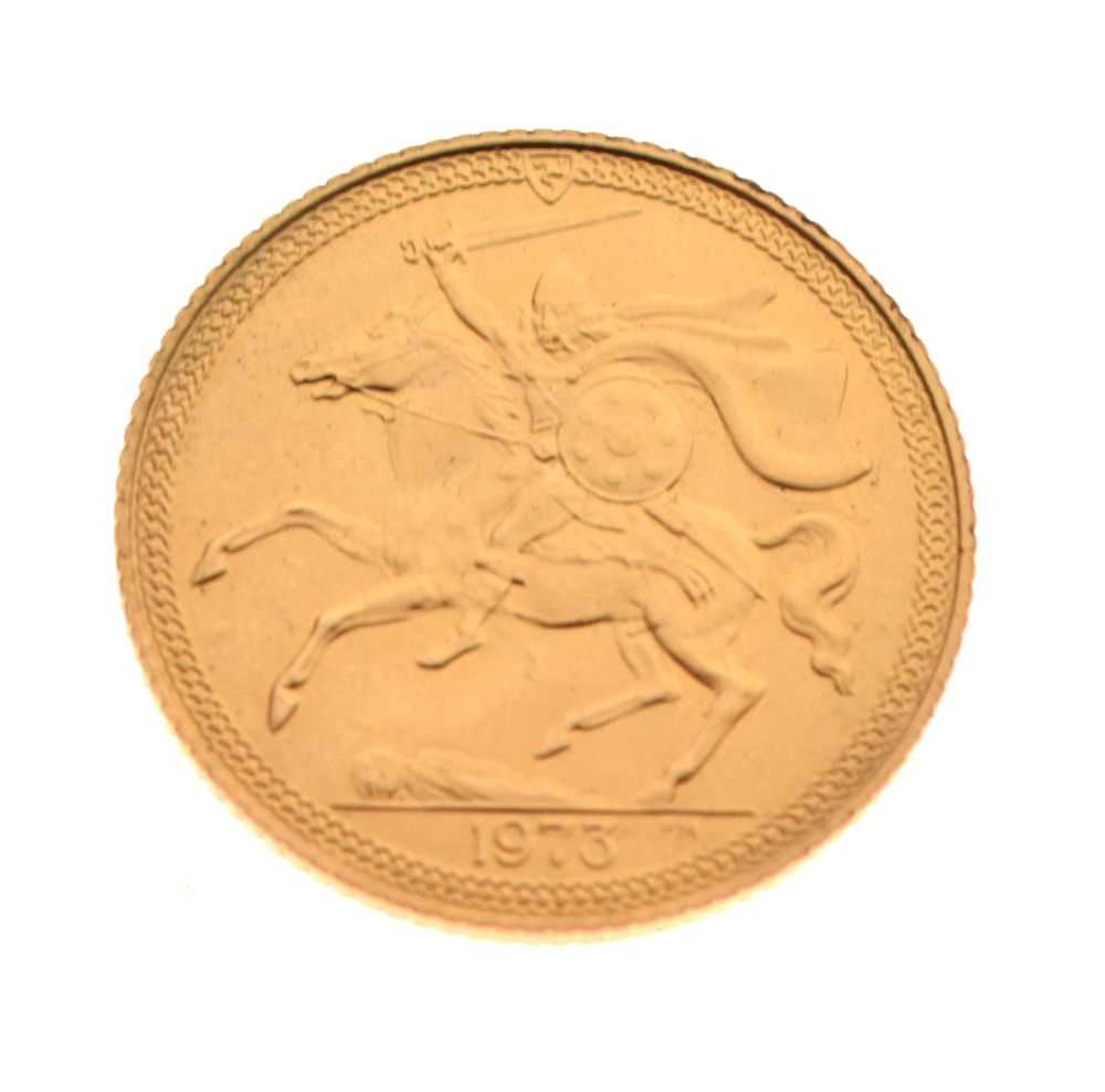 Lot 162 - Gold Coin - Elizabeth II Isle of Man half sovereign, 1973