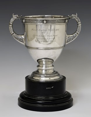 Lot 94 - George VI silver trophy cup - 'First Aintree Derby 1937'