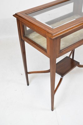 Lot 598 - Edwardian inlaid mahogany bijouterie table