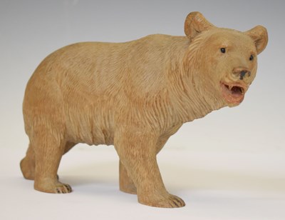 Lot 265 - German Black Forest carved bear