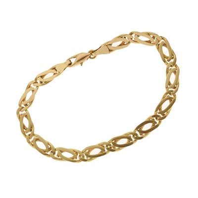 Lot 121 - Yellow metal fancy link bracelet, stamped 585