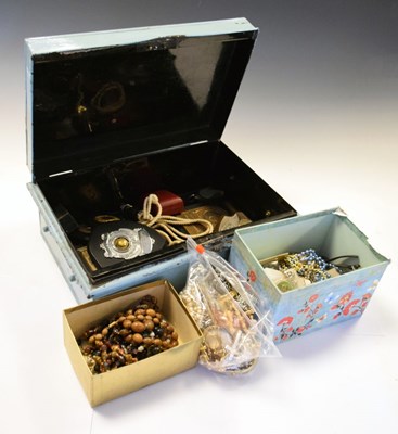 Lot 248 - Collection of assorted jewellery and miscellanea