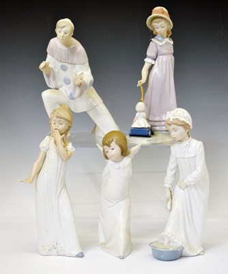 Lot 476 - Lladro – Three figures, and two Nao figures