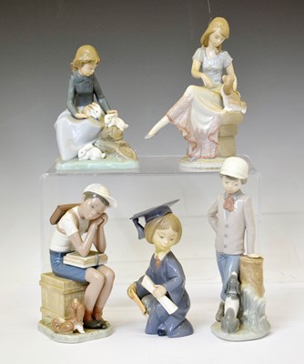 Lot 478 - Lladro – Three figures, etc