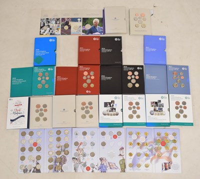 Lot 248 - Collection of Royal Mint coin presentation packs, etc