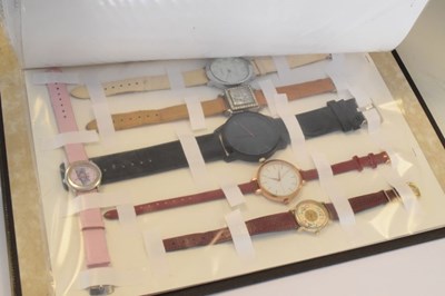 Lot 132 - Quantity of watches