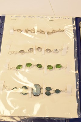Lot 104 - Quantity of costume jewellery to include; bracelets, necklaces, etc