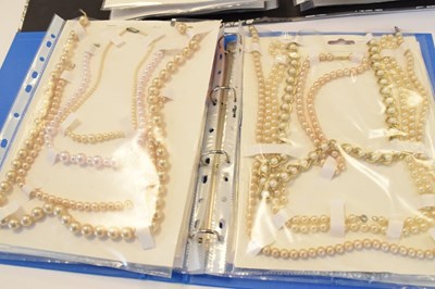 Lot 114 - Quantity of costume jewellery bead necklaces