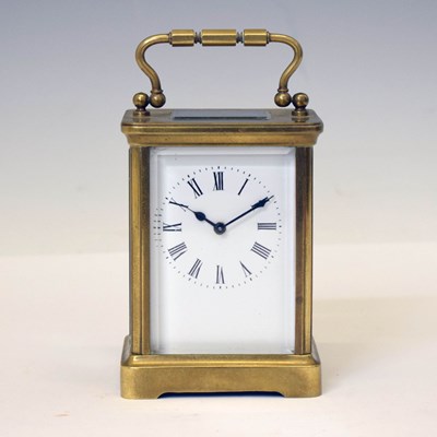Lot 687 - Early 20th century brass cased carriage timepiece