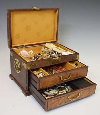 Lot 194 - Collection of costume and other jewellery contained within a Chinese jewellery box