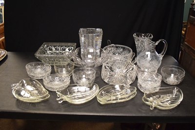 Lot 668 - Assorted cut glass