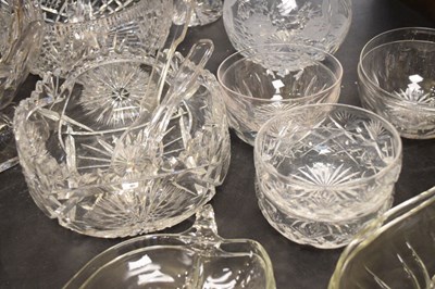 Lot 668 - Assorted cut glass